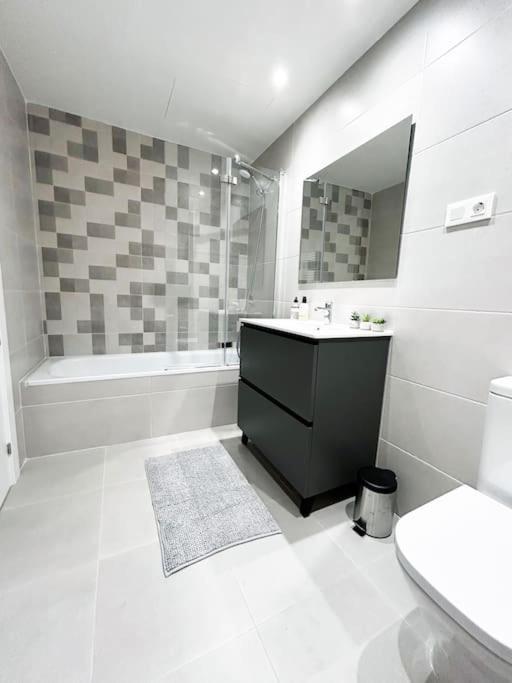 Apartamento De Cuatro Habitaciones En Talavera Talavera de la Reina Exterior foto